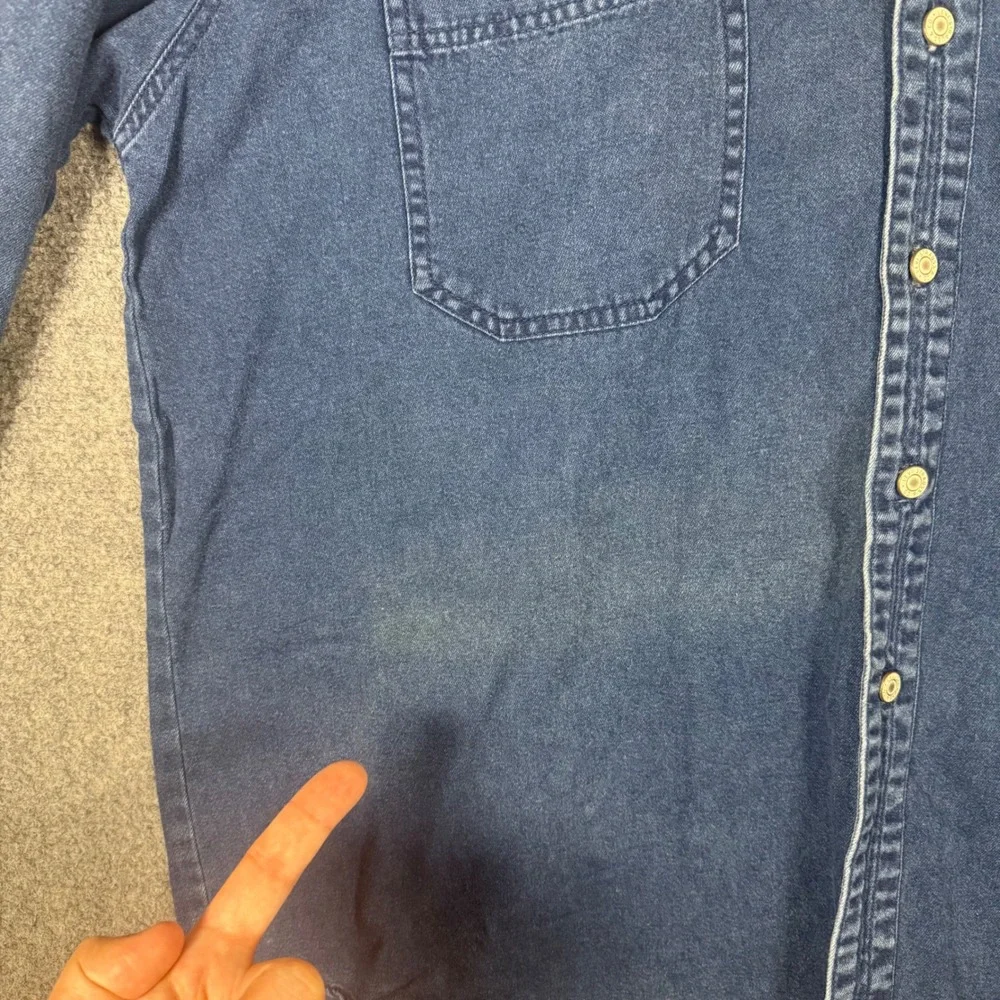 Levis levi red